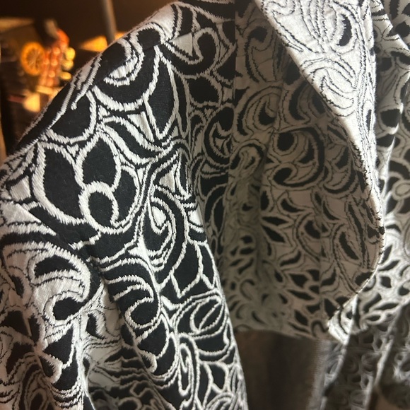 Designs by S.A.D. Chic Black and White Women's Blazer Vintage Size 14 - Picture 14 of 16